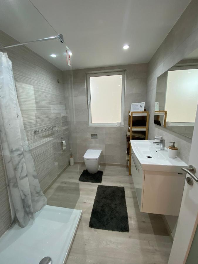 Modern Apartment With Large Outdoor Area - Sleeps 7, Close To Malta International Airport Luqa Exteriör bild