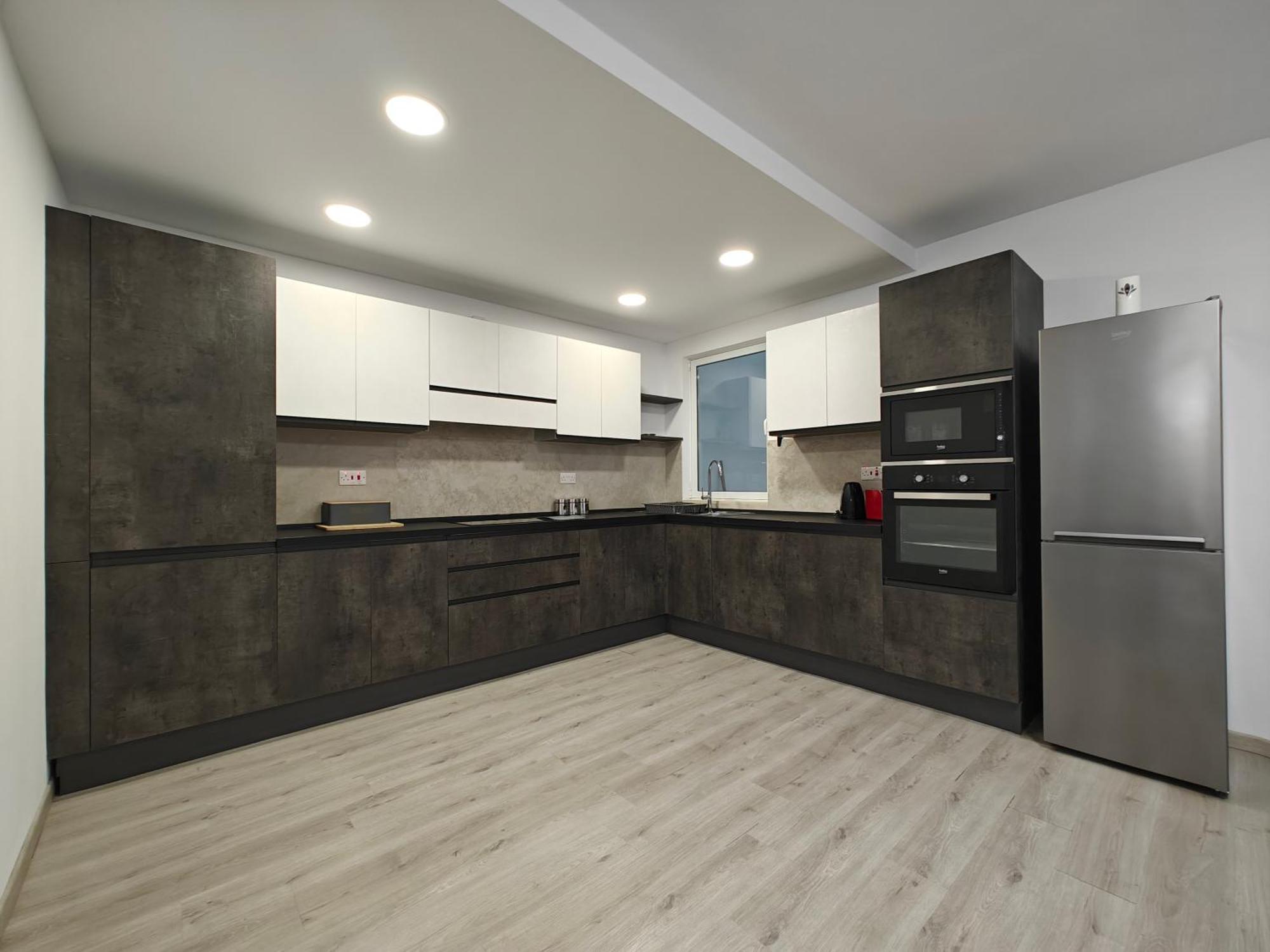 Modern Apartment With Large Outdoor Area - Sleeps 7, Close To Malta International Airport Luqa Exteriör bild